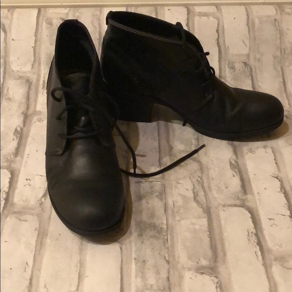 clarks black lace up ankle boots